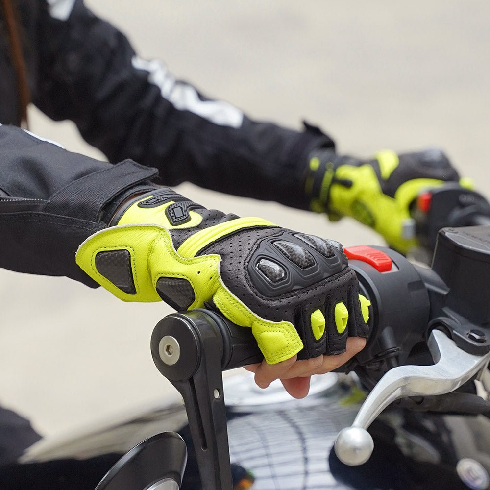 Seibertron Summer Youth Motorcycle Carbon Fiber Anti - Slip Soft Breathable Half - Finger Riding Gloves SPS - 9 - Seibertron