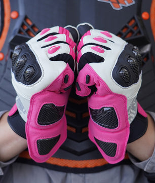 Winter motorcycle gloves for cold weather riding applications