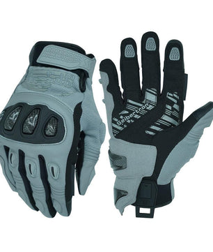 Winter-ready motorcycle gloves for cold rides