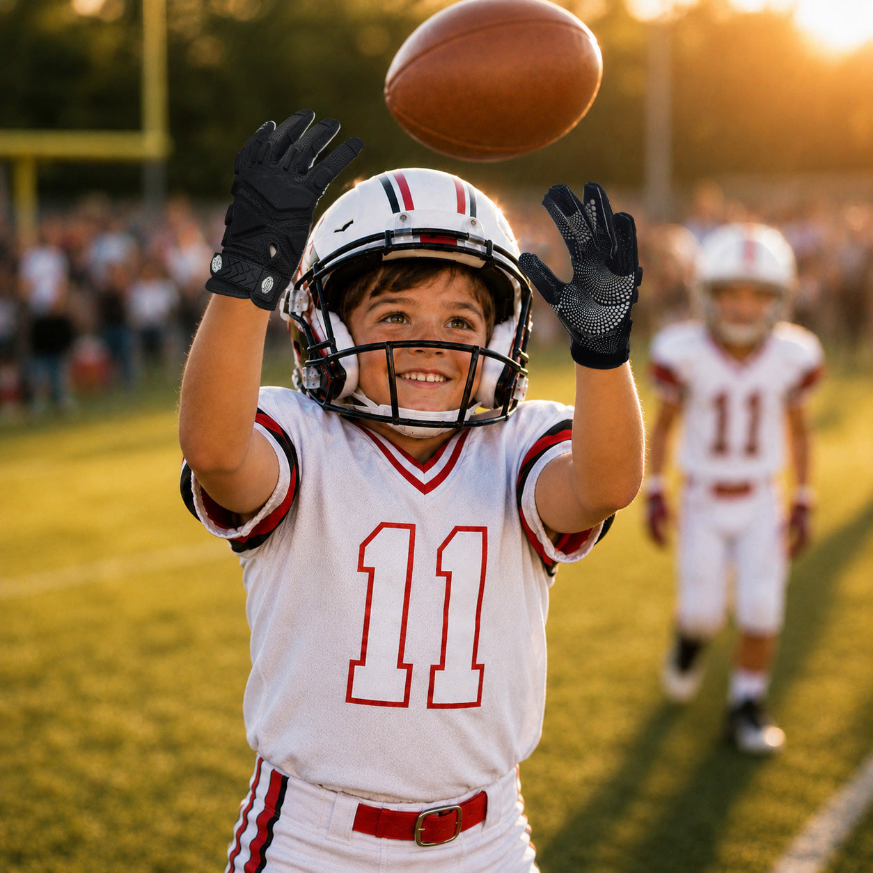 seibertron-gallery:garg-adult-youth-20260714 | product:7340603179198 | color:Black | group:Youth | slot:4 | Seibertron G.A.R.G 2.0 youth football receiver gloves black gallery 4