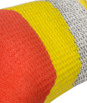 Insulated rubber gloves for cold protection