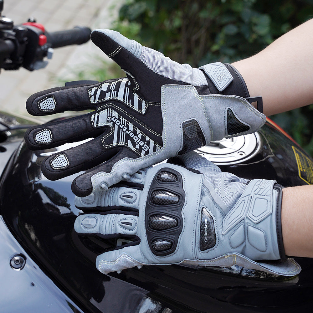 Leather winter riding gloves for motorcycle use