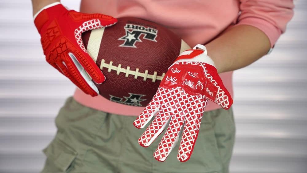 Performance gloves for offensive linemen