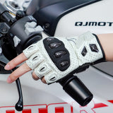 seibertron-gallery:sps7h-scene-color-groups-20260721 | product:8847662776510 | color:White | slot:2 | Seibertron SPS-7H White half-finger motorcycle gloves scene image 2