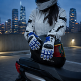 batch:sps7w-gallery-20260716 | role:lifestyle-06 | Seibertron SPS-7W waterproof motorcycle riding gloves lifestyle image